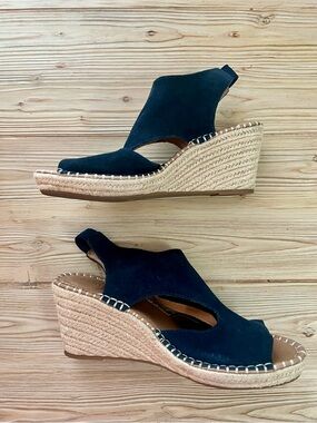 Gentle Souls Navy Leather Espadrille Wedge Sandals – Size 10 – Comfort Slingback